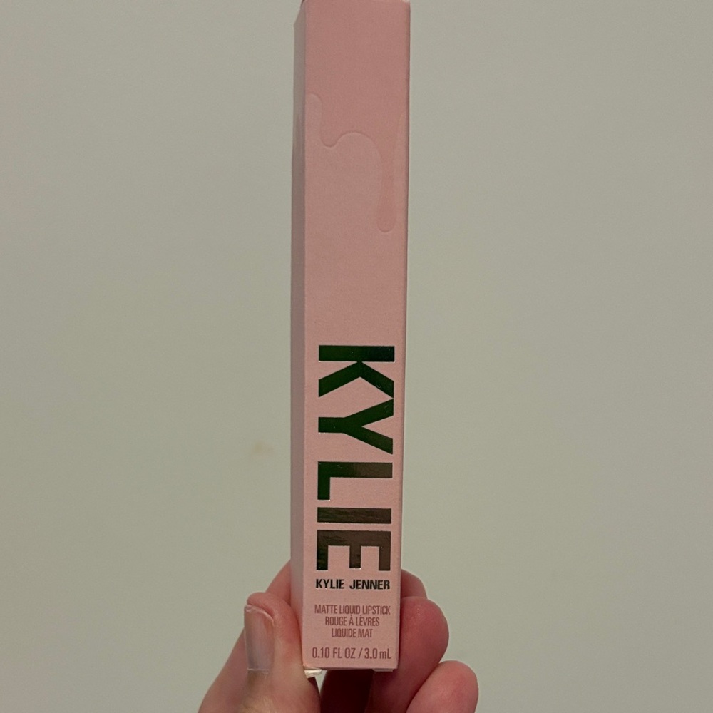 Kylie Cosmetics Matte Liquid Lipstick - #736 On Brand Matte